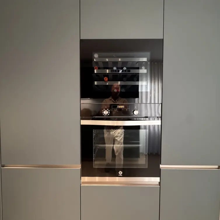 Продажа апартаментов на среднем этаже в Miraflores