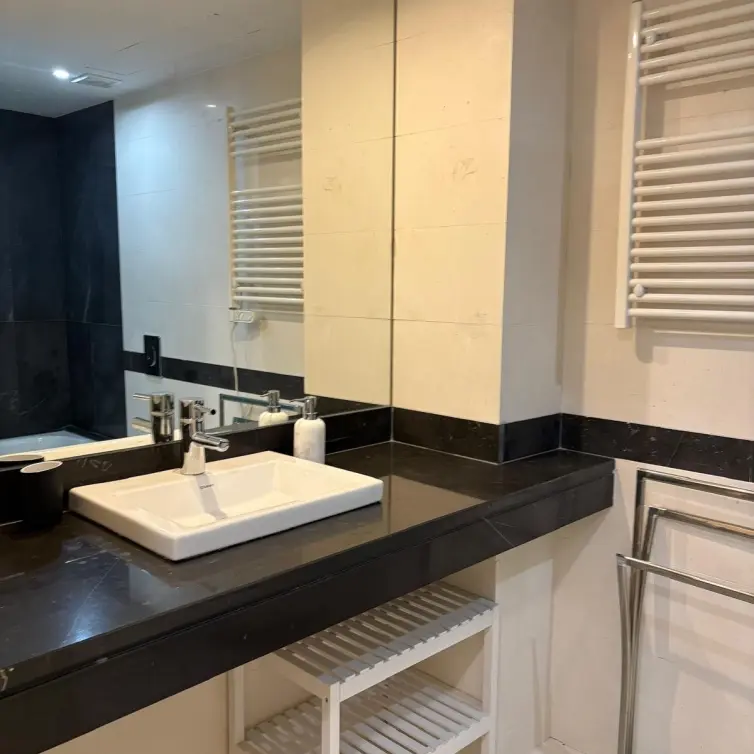 Venta de apartamento en planta media en Málaga Centro