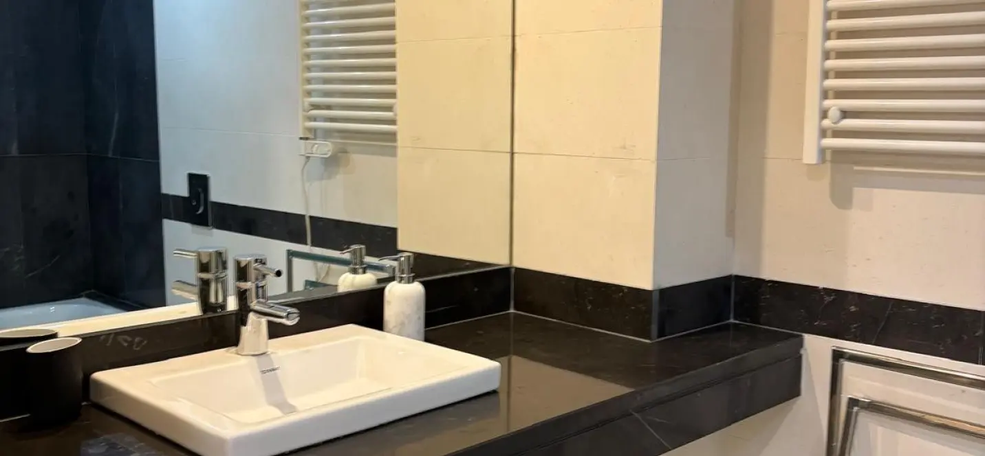 Venta de apartamento en planta media en Málaga Centro 4