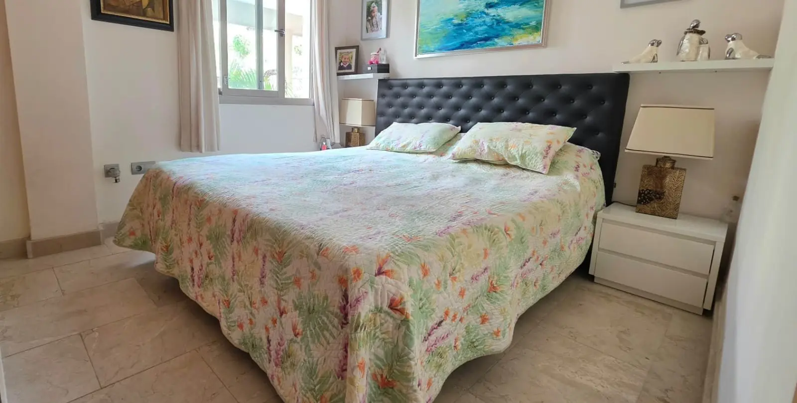 Sale of middle floor apartment in Estepona 7