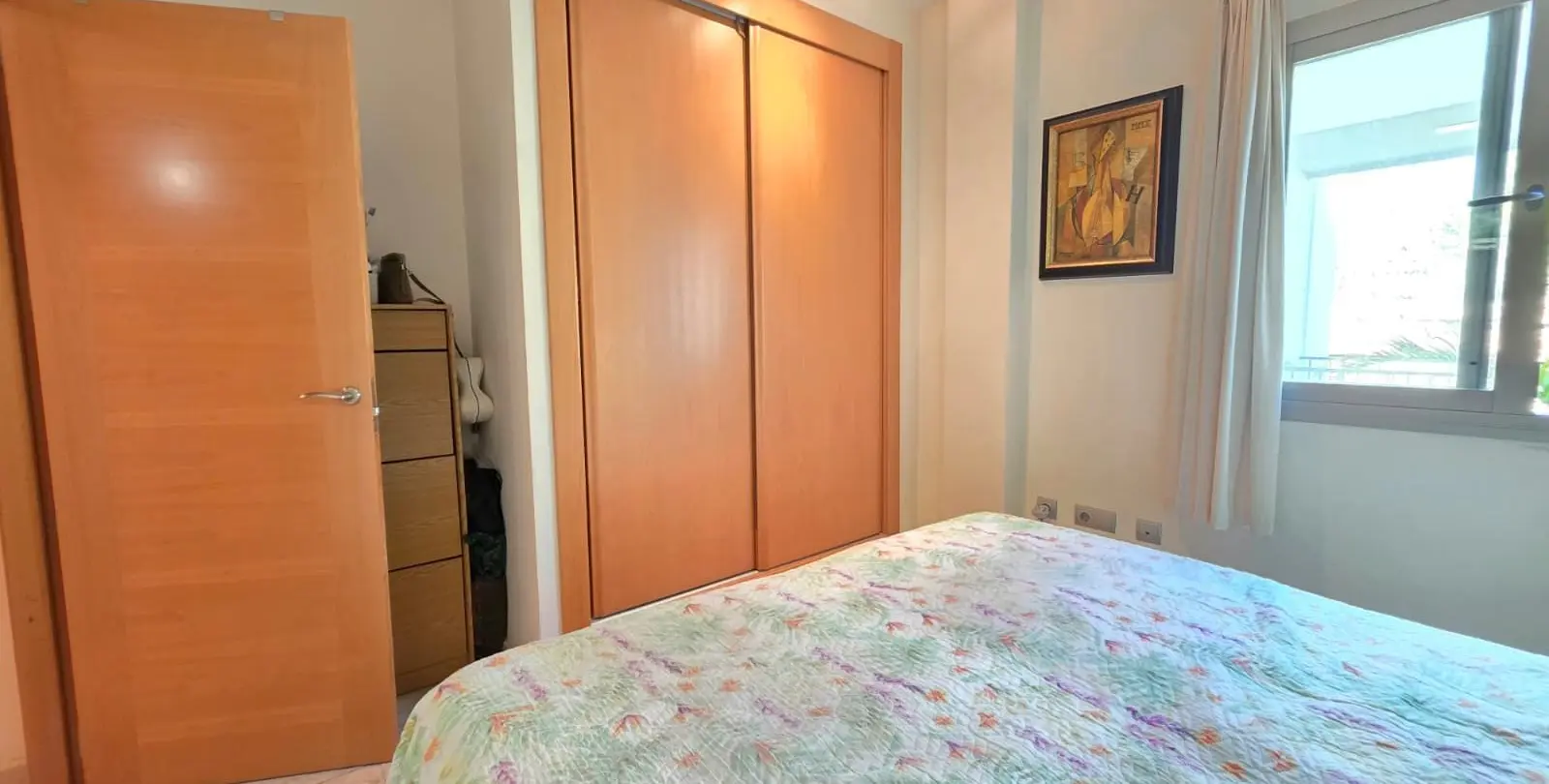Sale of middle floor apartment in Estepona 22