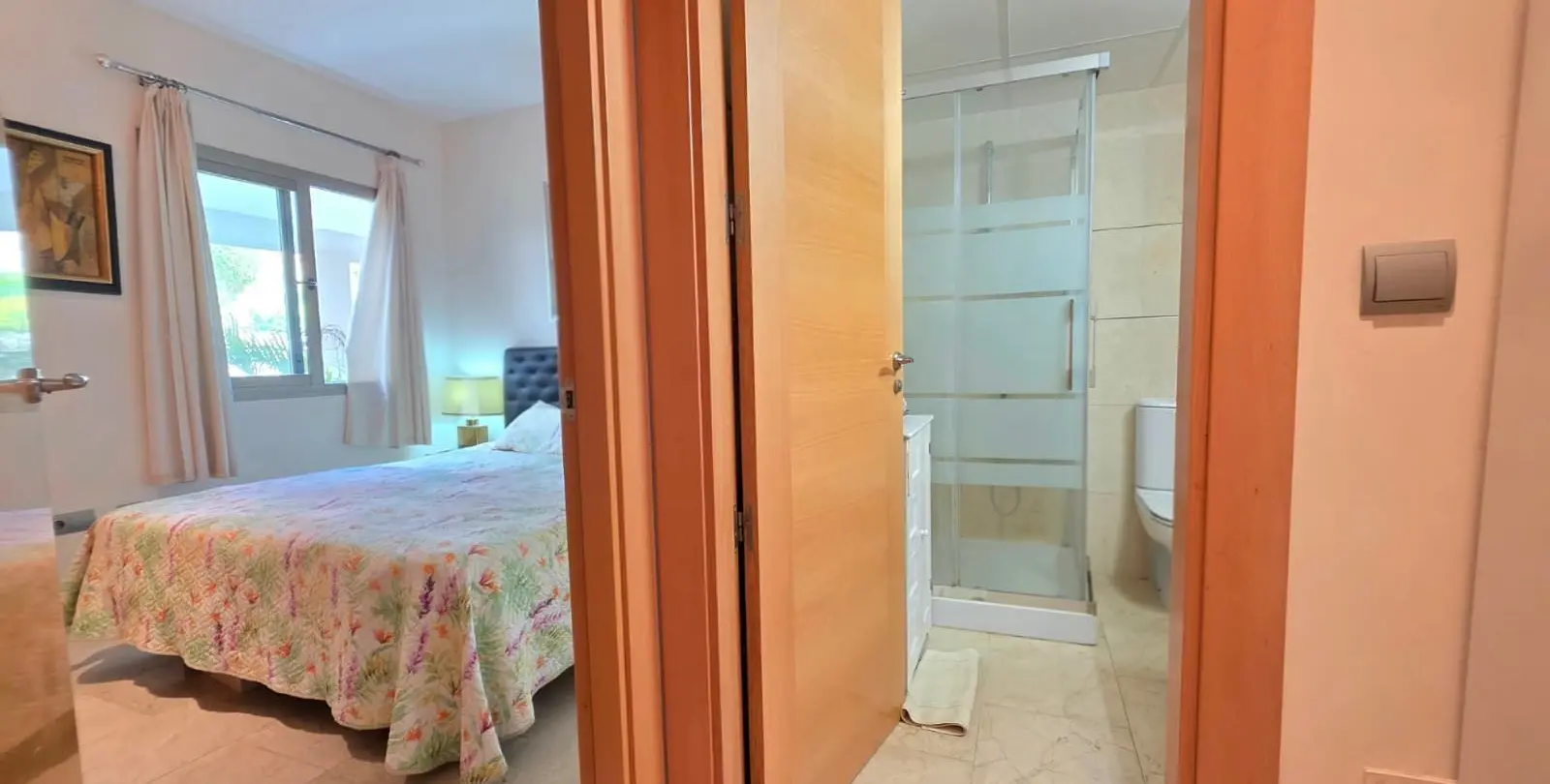 Sale of middle floor apartment in Estepona 23