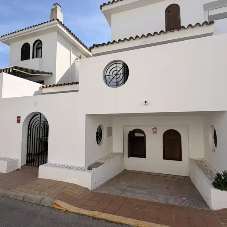 Venta de adosado en Cancelada