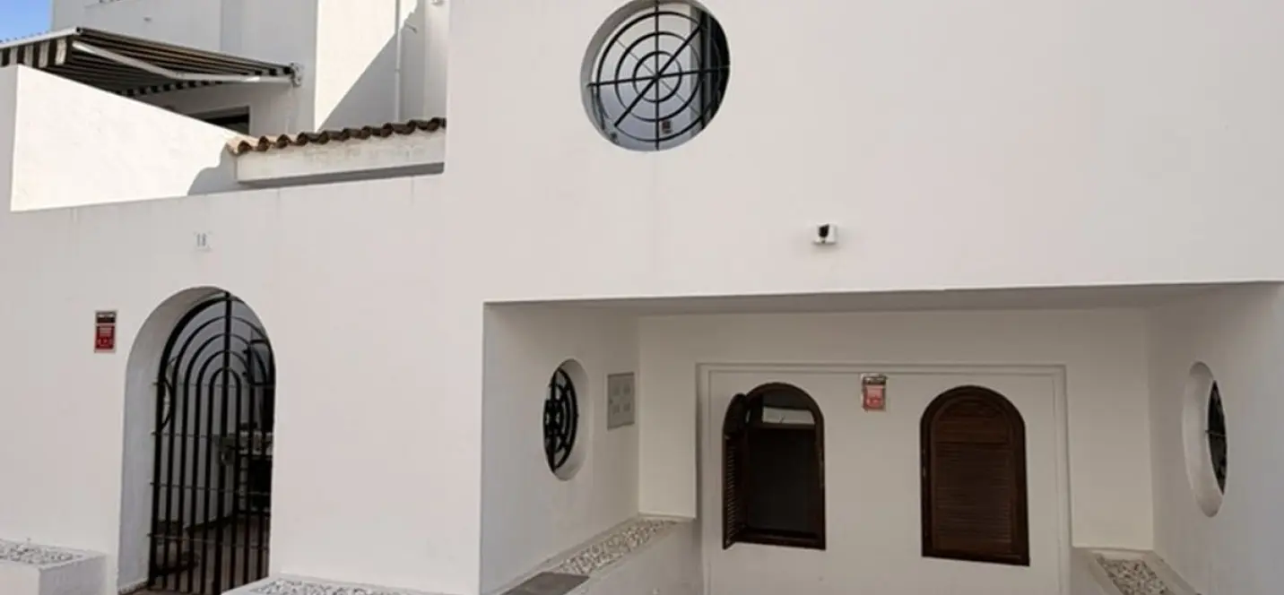 Venta de adosado en Cancelada 2