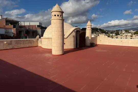 Image 4 thumb