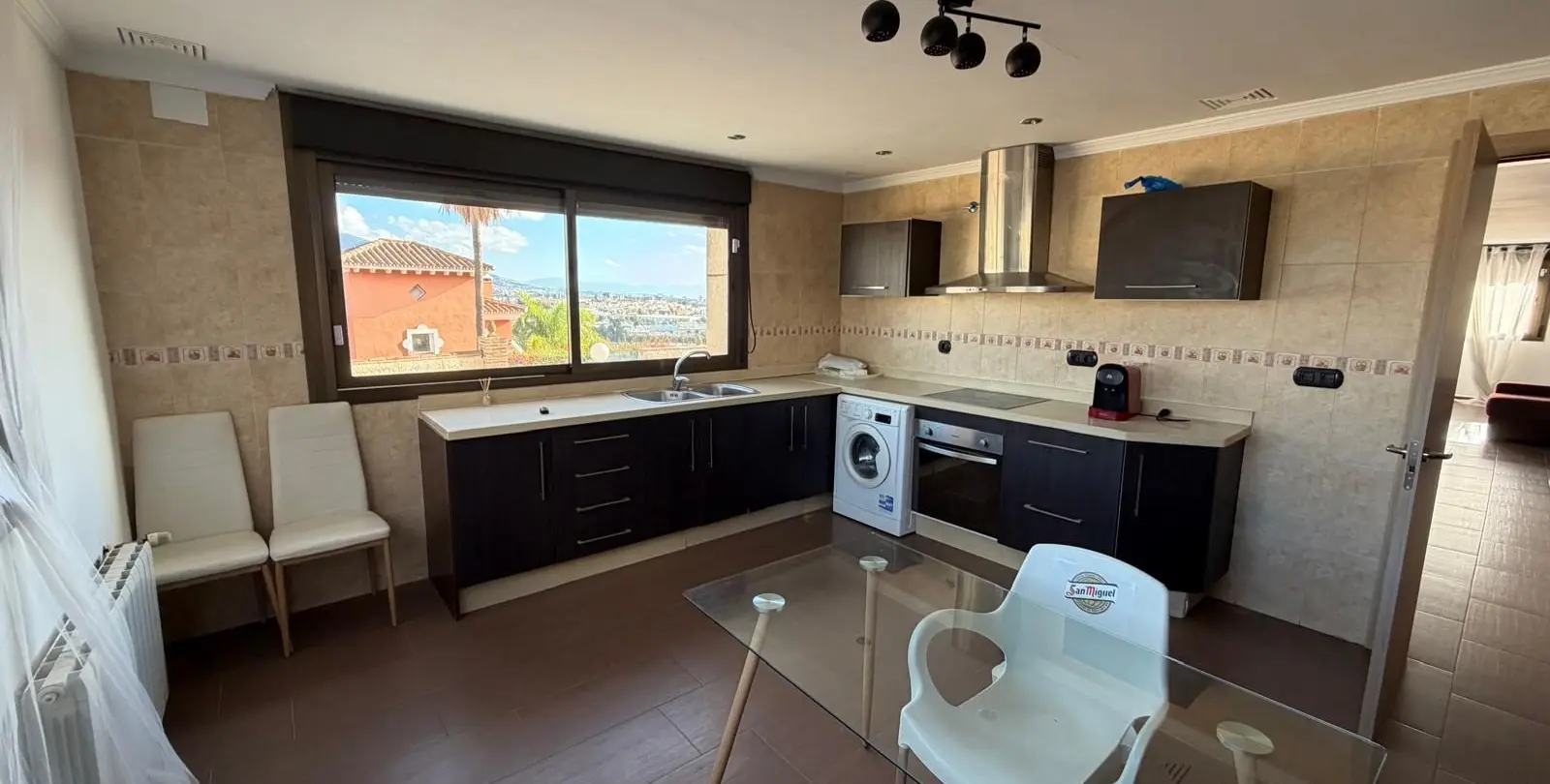 Venta de villa independiente en Cerros del Aguila 8