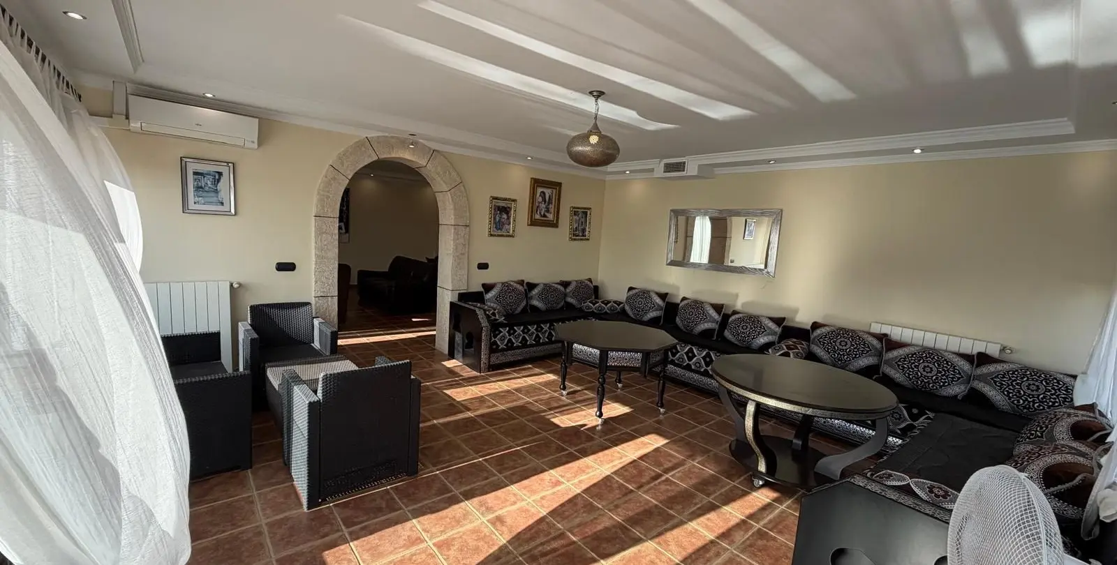 Venta de villa independiente en Cerros del Aguila 11