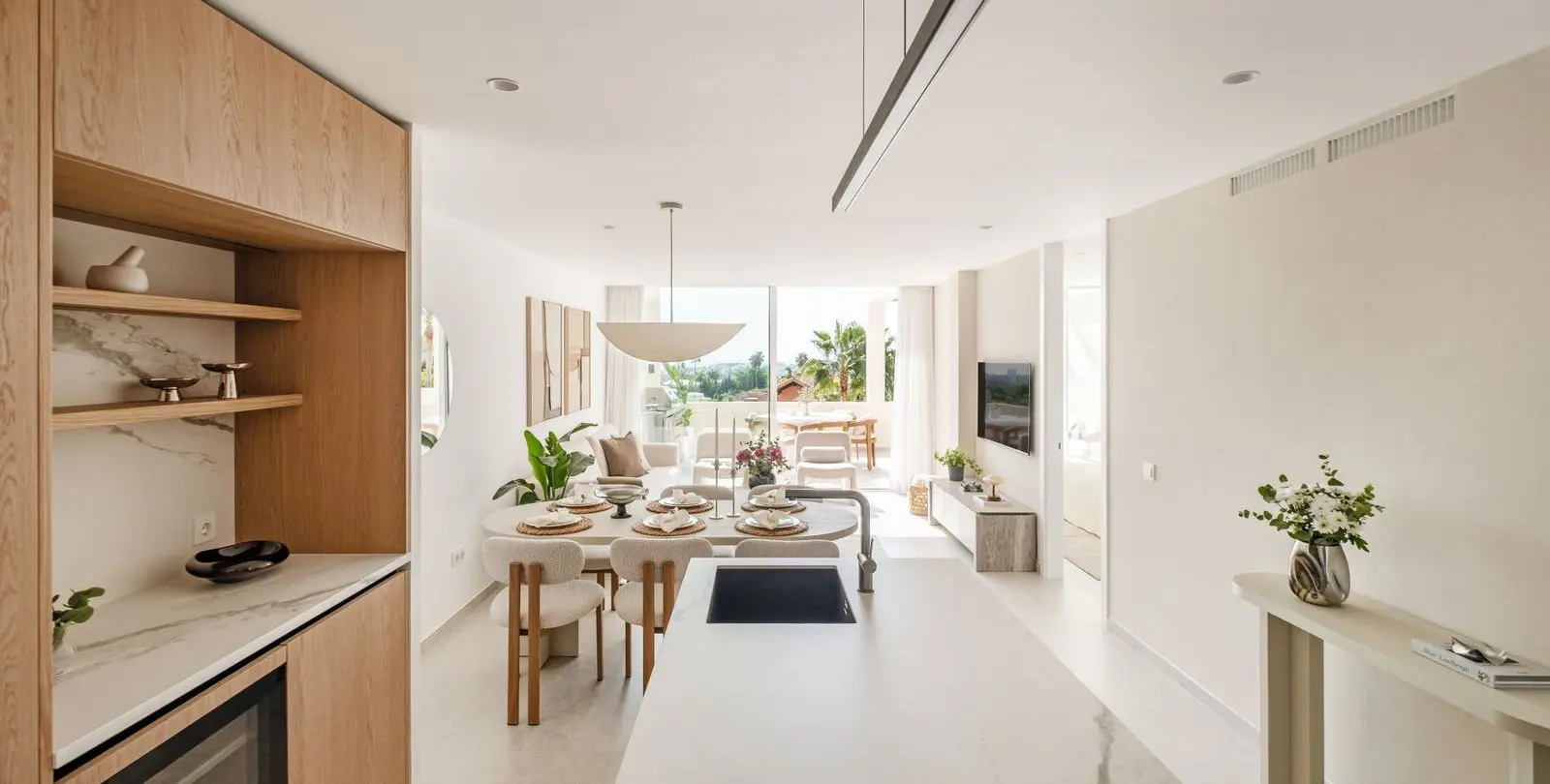 Sale of middle floor apartment in Nueva Andalucía 3