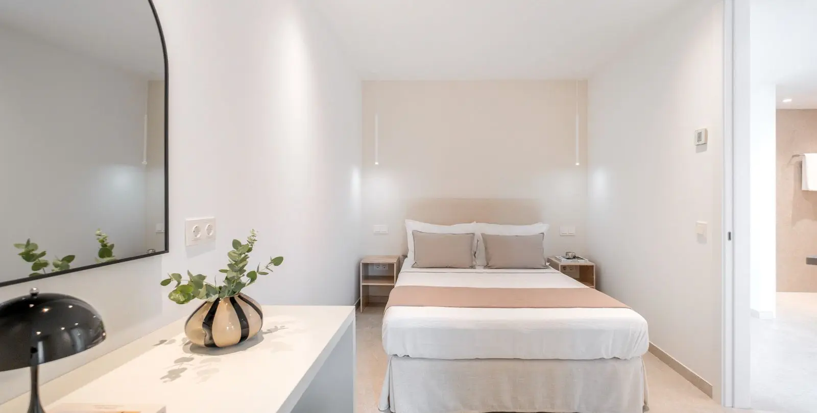 Sale of middle floor apartment in Nueva Andalucía 33