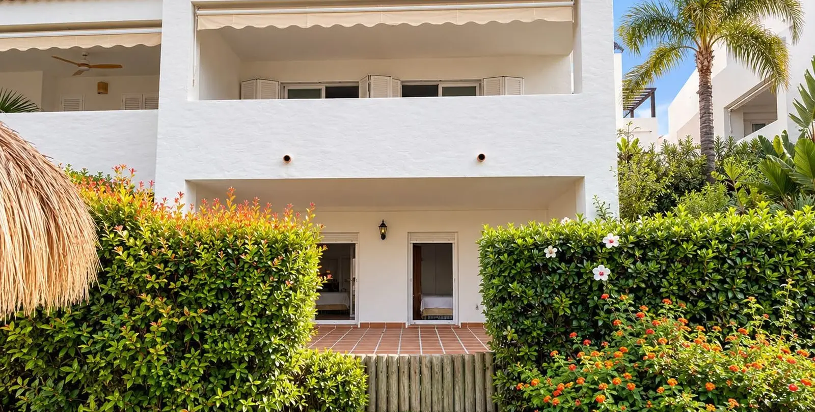 Продажа дома на две семьи в Bahía de Marbella 8