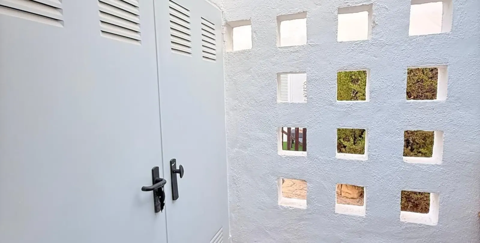 Продажа дома на две семьи в Bahía de Marbella 15