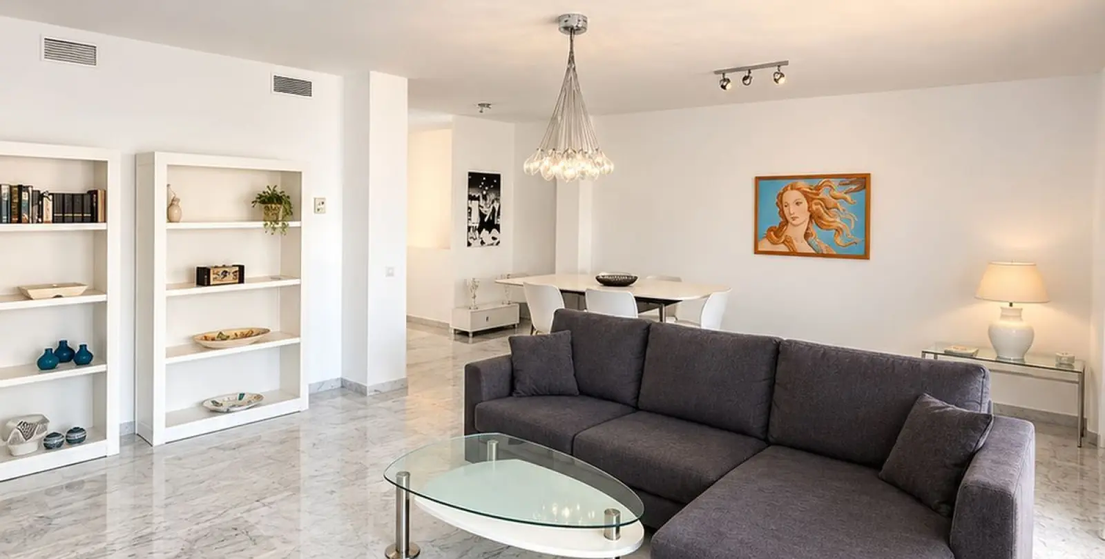 Продажа дома на две семьи в Bahía de Marbella 20