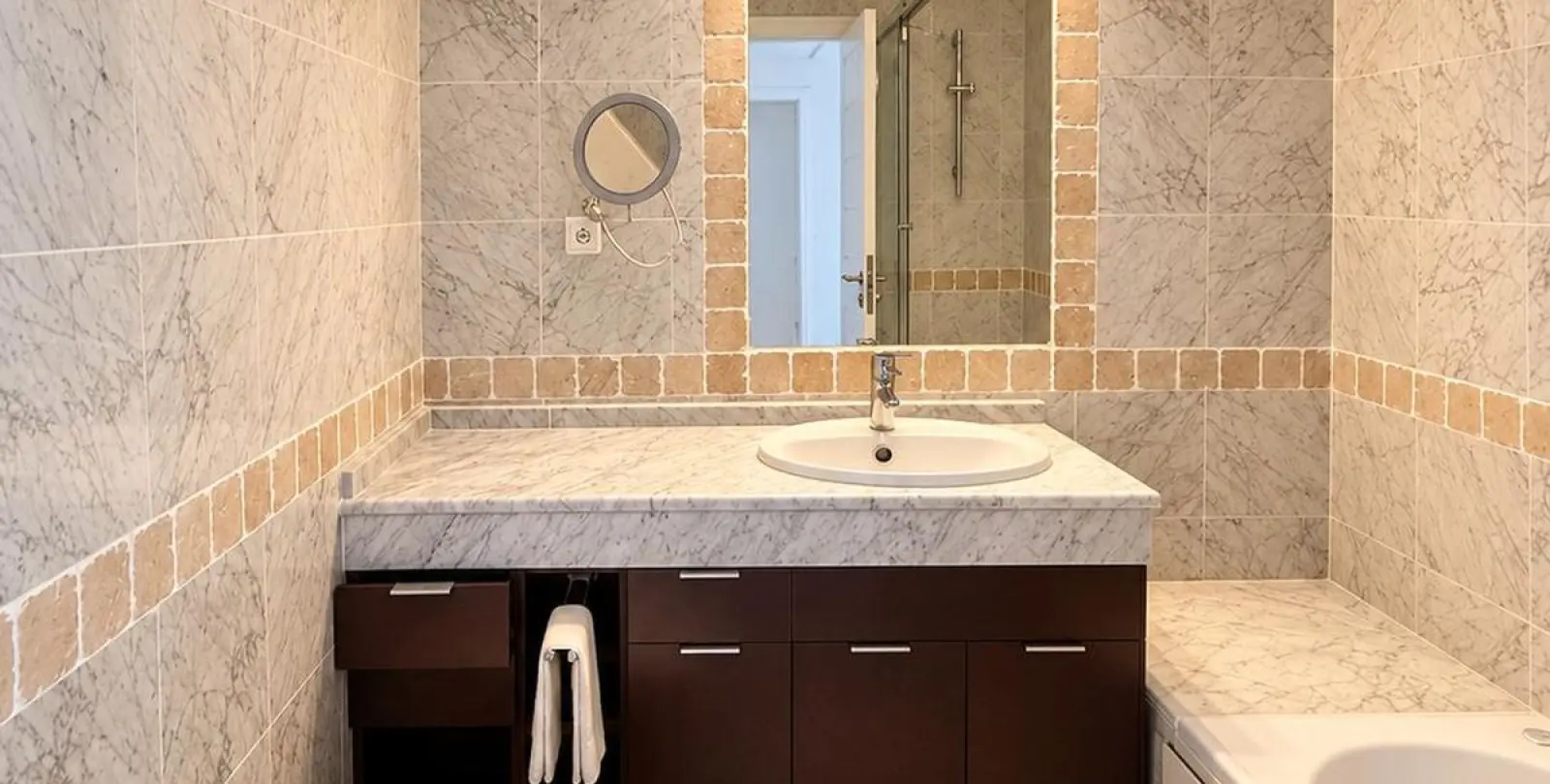 Продажа дома на две семьи в Bahía de Marbella 24