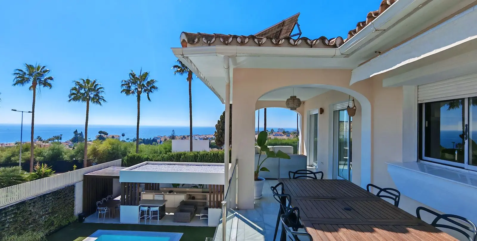 Venta de villa independiente en Riviera del Sol 1
