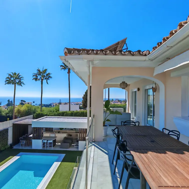Venta de villa independiente en Riviera del Sol