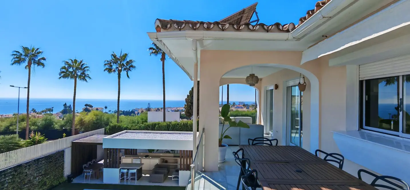 Venta de villa independiente en Riviera del Sol 0