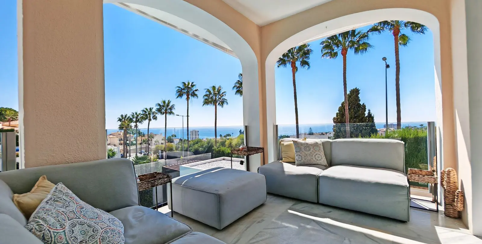 Venta de villa independiente en Riviera del Sol 4