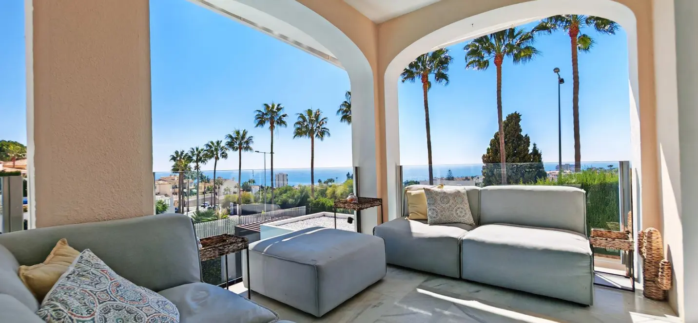 Venta de villa independiente en Riviera del Sol 3