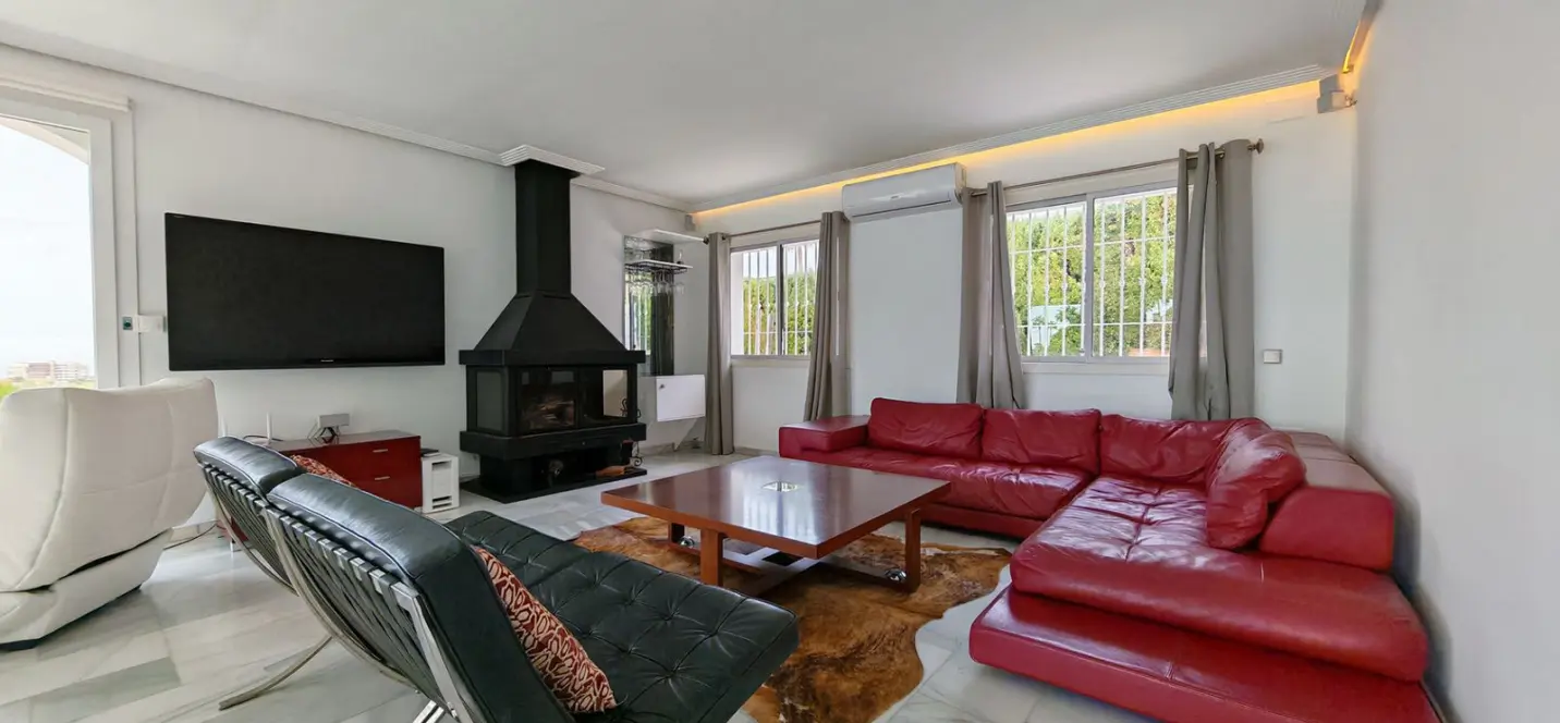 Venta de villa independiente en Riviera del Sol 4