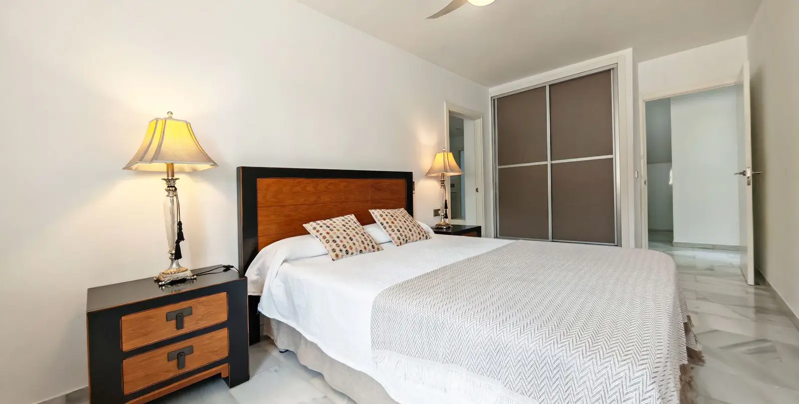 Venta de villa independiente en Riviera del Sol 14
