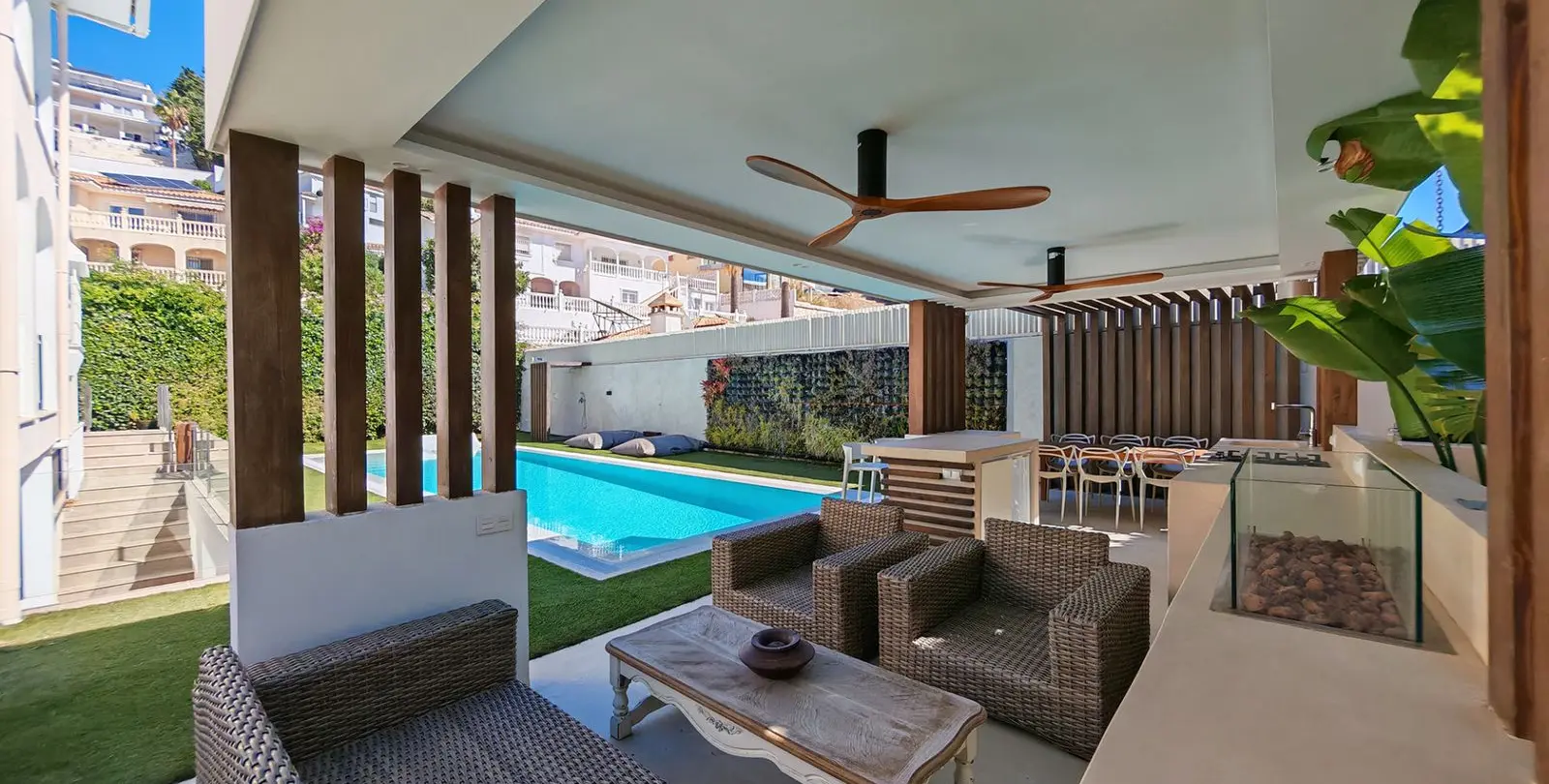 Venta de villa independiente en Riviera del Sol 21