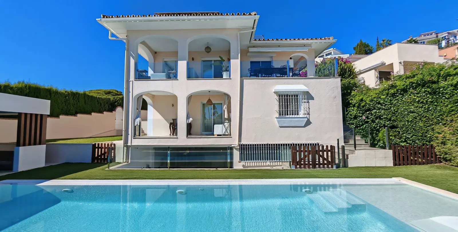 Venta de villa independiente en Riviera del Sol 22
