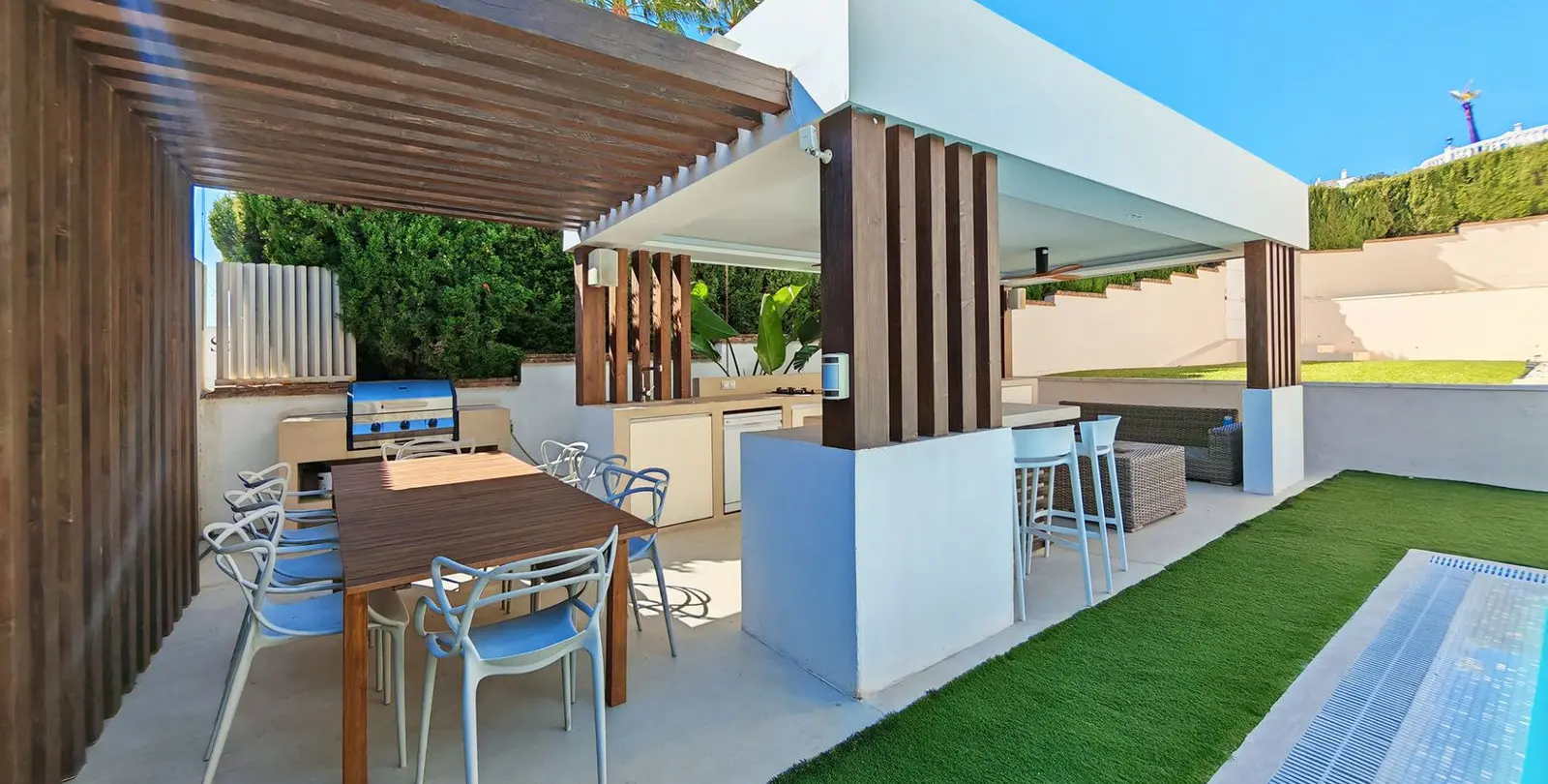 Venta de villa independiente en Riviera del Sol 27