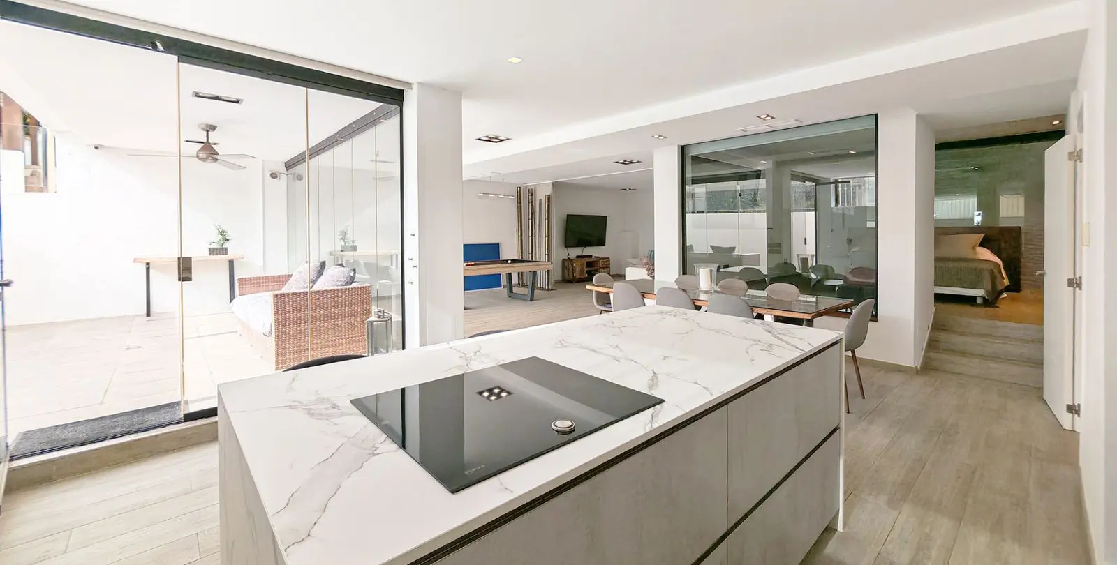 Venta de villa independiente en Riviera del Sol 28