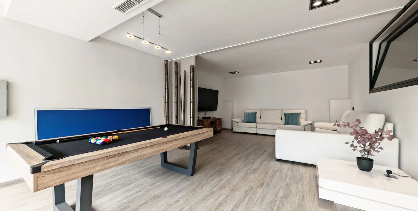 Venta de villa independiente en Riviera del Sol 29