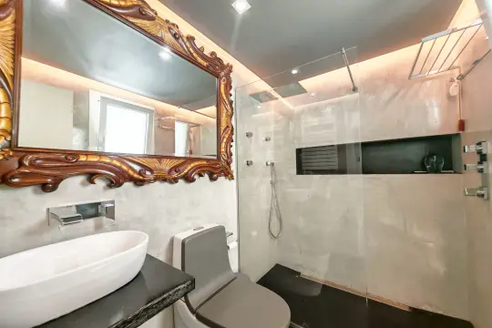 Image 37 thumb