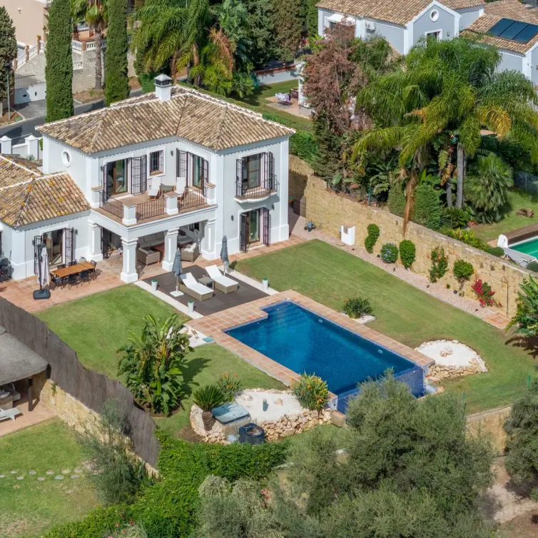 Venta de villa independiente en Mijas Golf