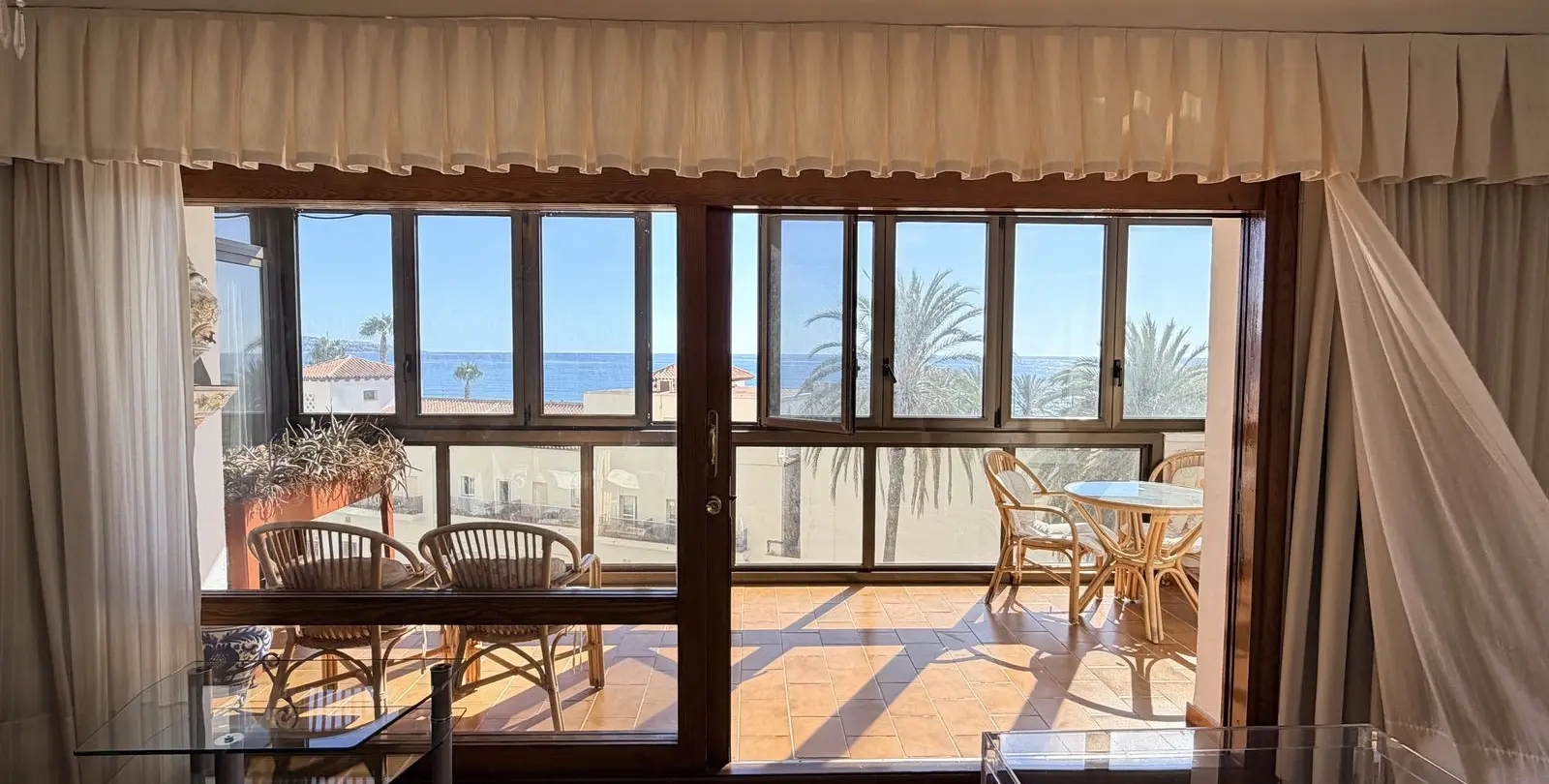 Venta de apartamento en planta media en Malagueta 4