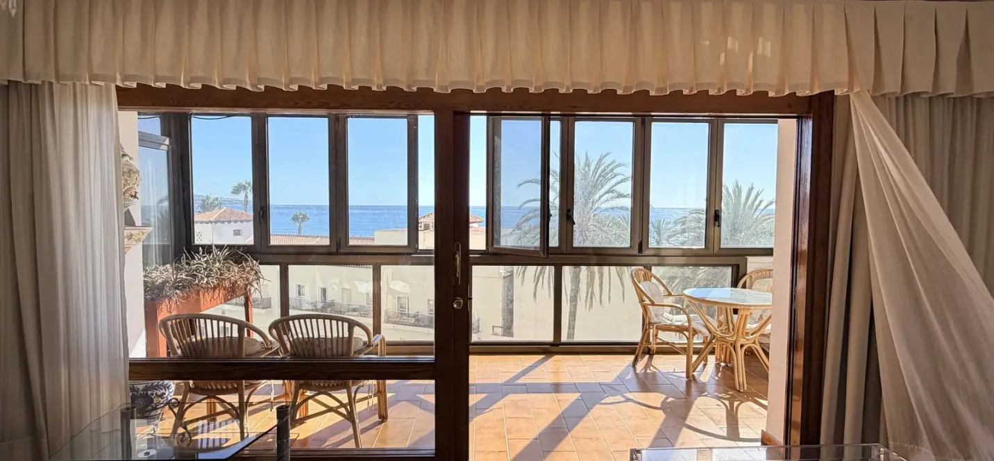 Venta de apartamento en planta media en Malagueta 3