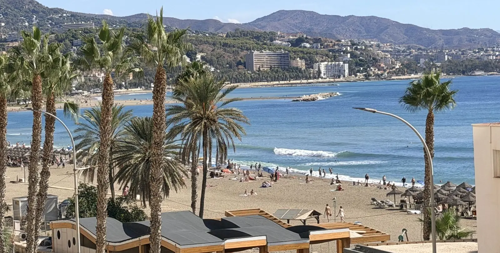 Venta de apartamento en planta media en Malagueta 7