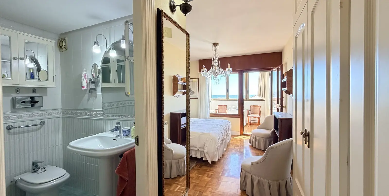 Venta de apartamento en planta media en Malagueta 14