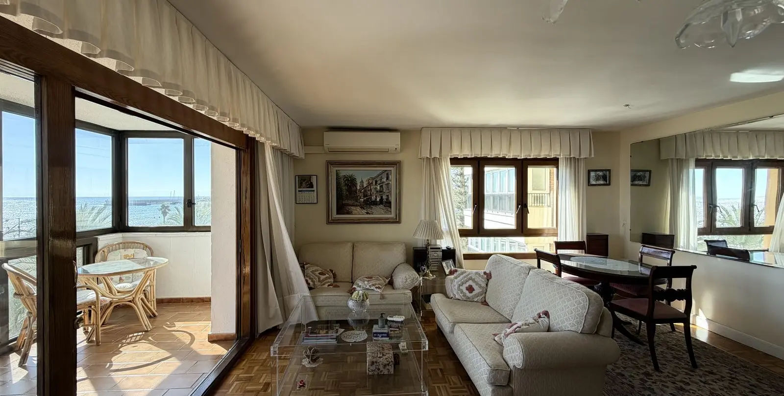 Venta de apartamento en planta media en Malagueta 24