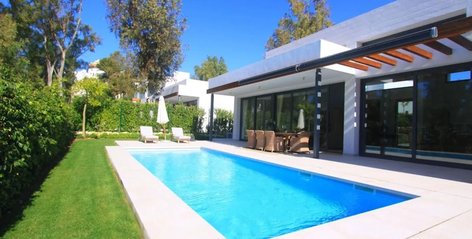 Venta de villa independiente en Atalaya 2