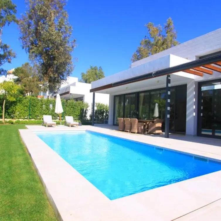 Venta de villa independiente en Atalaya