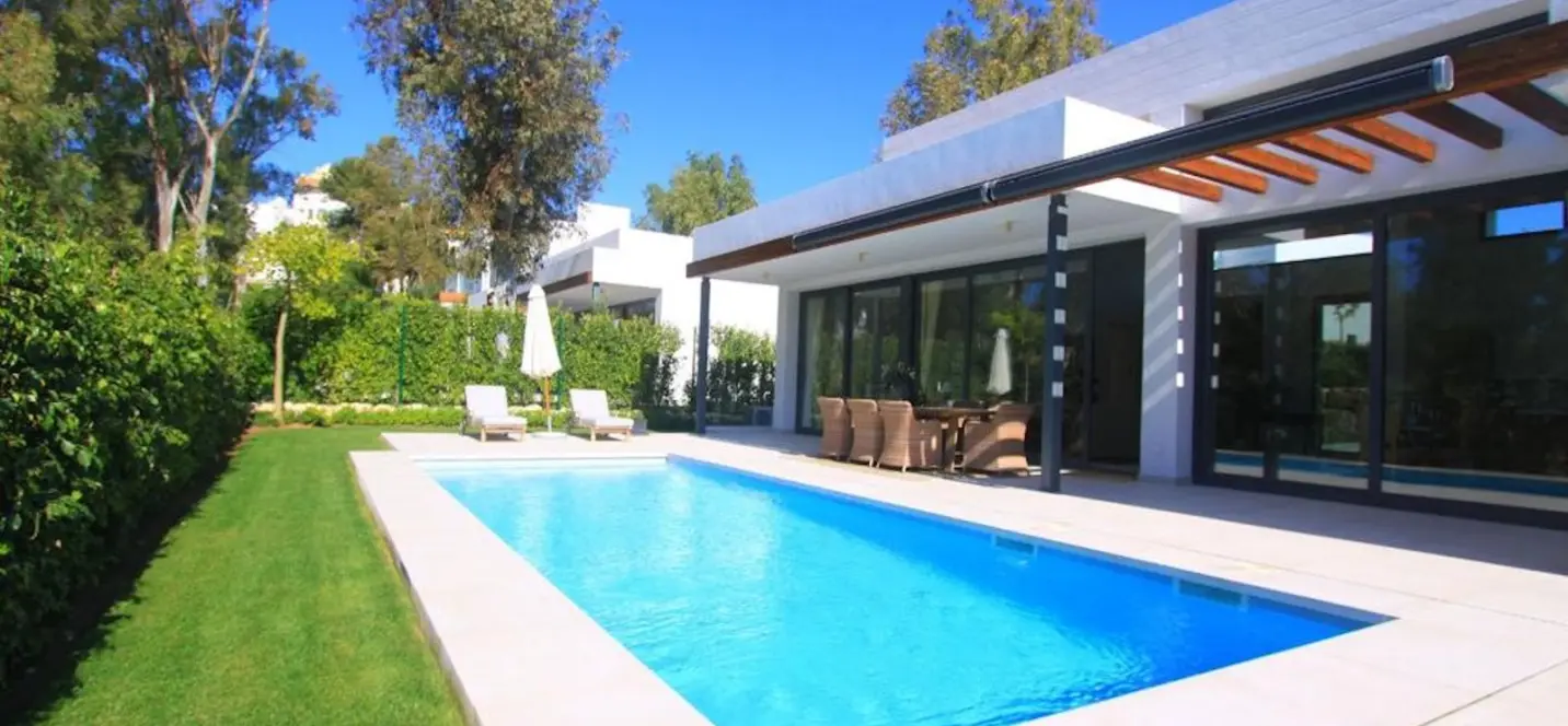 Venta de villa independiente en Atalaya 1