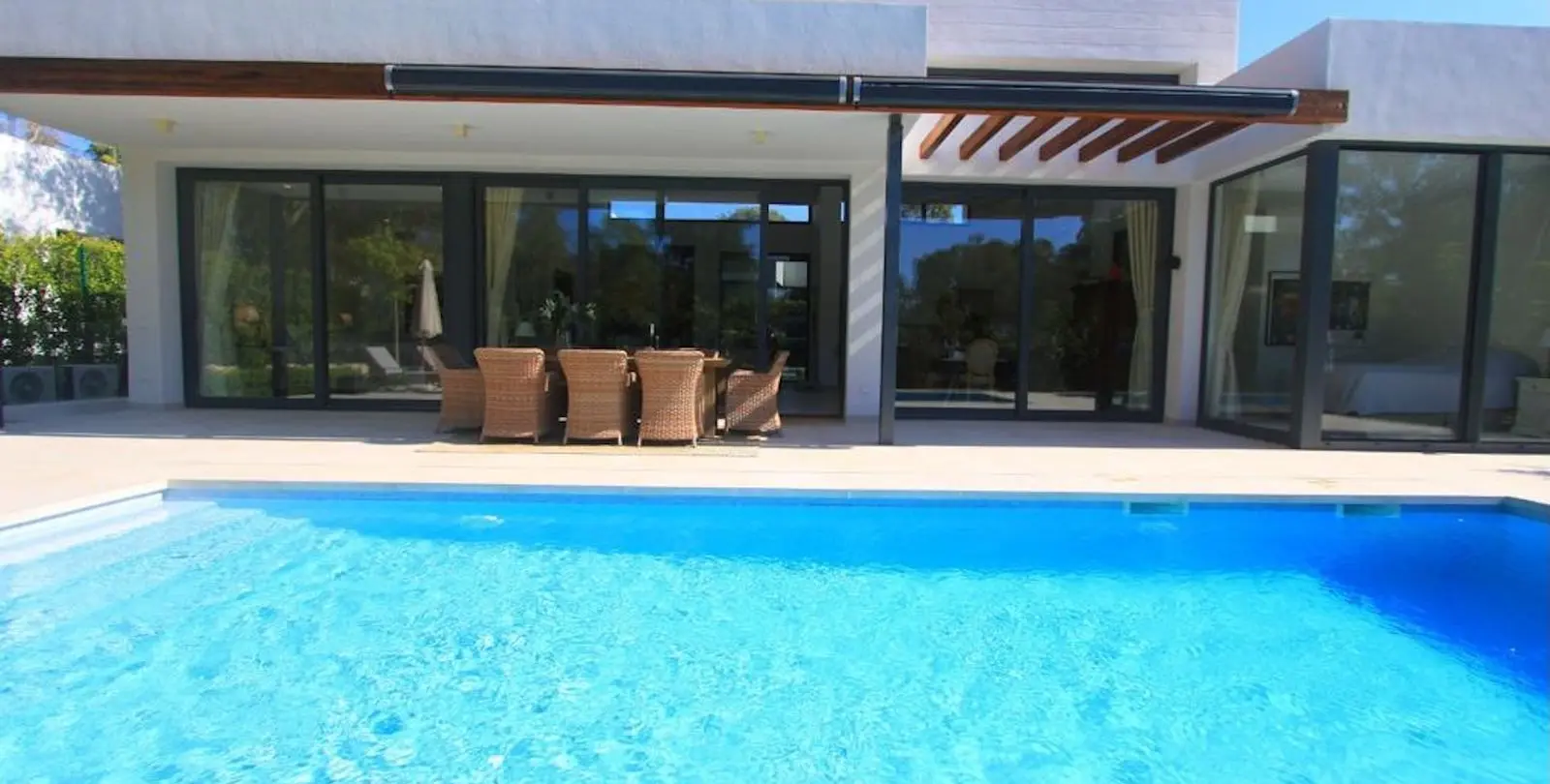 Venta de villa independiente en Atalaya 4