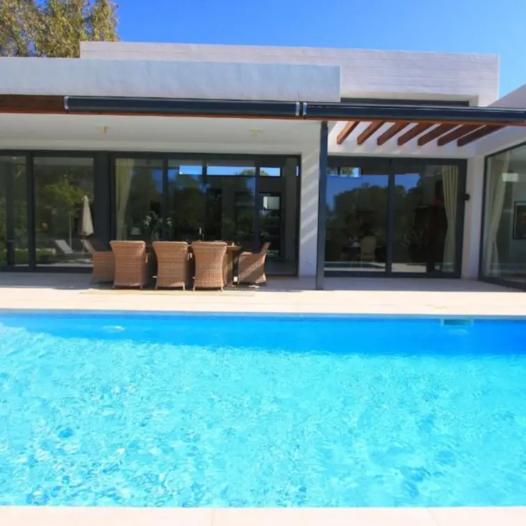 Venta de villa independiente en Atalaya