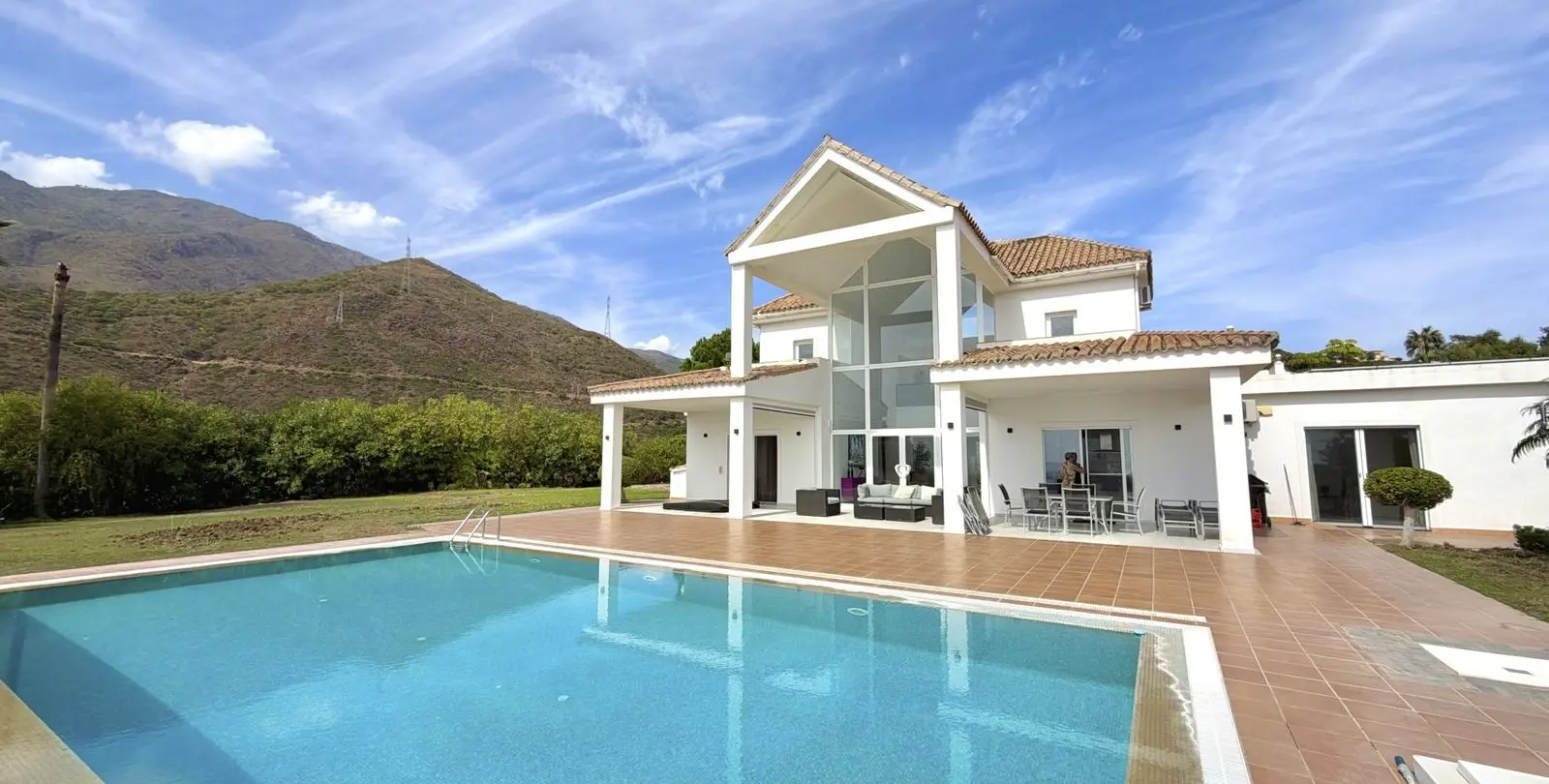 Venta de villa independiente en Estepona 5