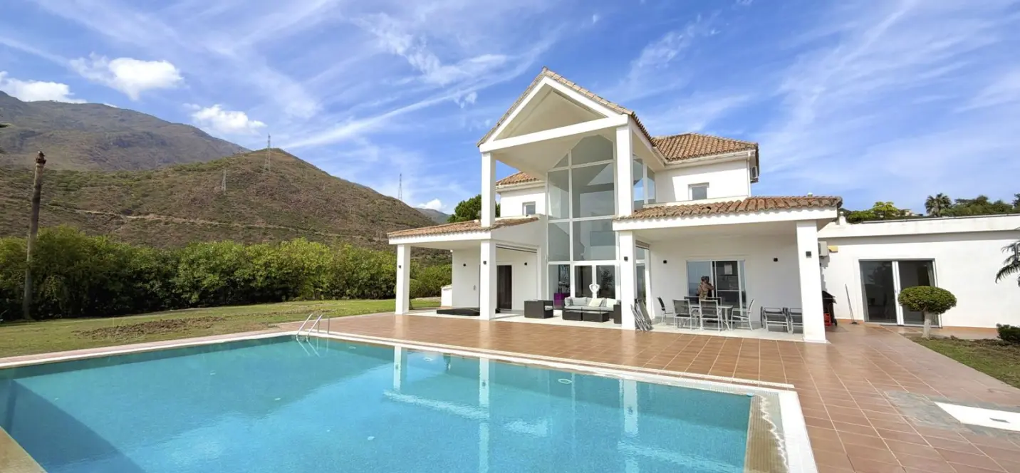 Venta de villa independiente en Estepona 4