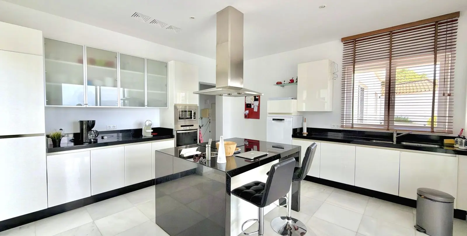 Venta de villa independiente en Estepona 14