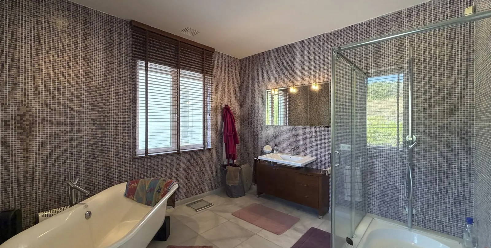 Venta de villa independiente en Estepona 24