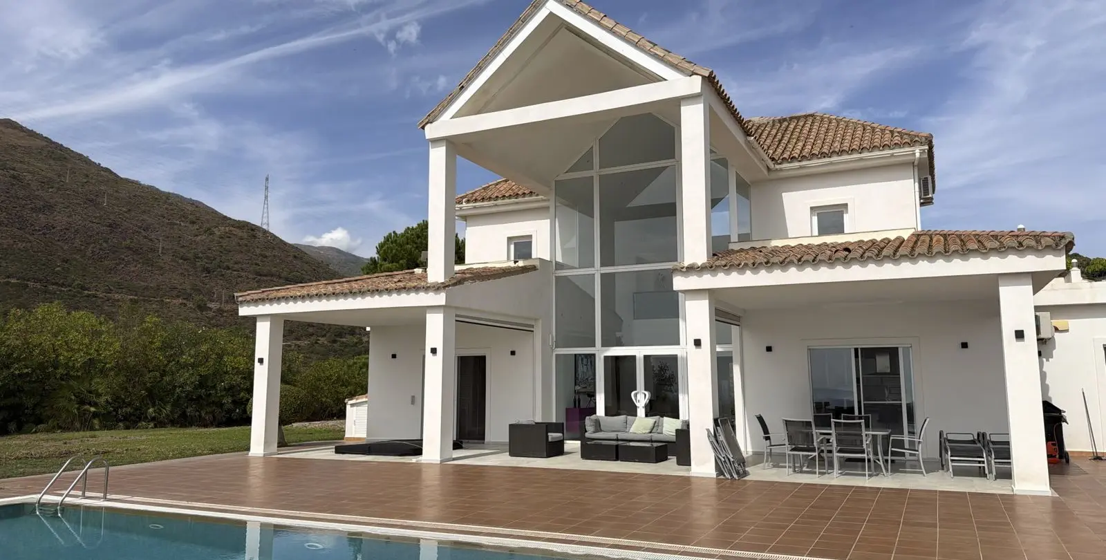 Venta de villa independiente en Estepona 36