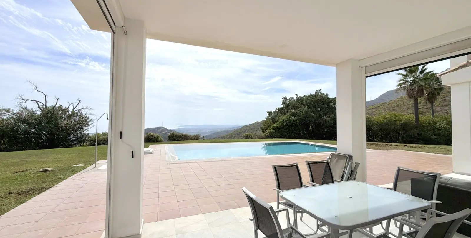 Venta de villa independiente en Estepona 37