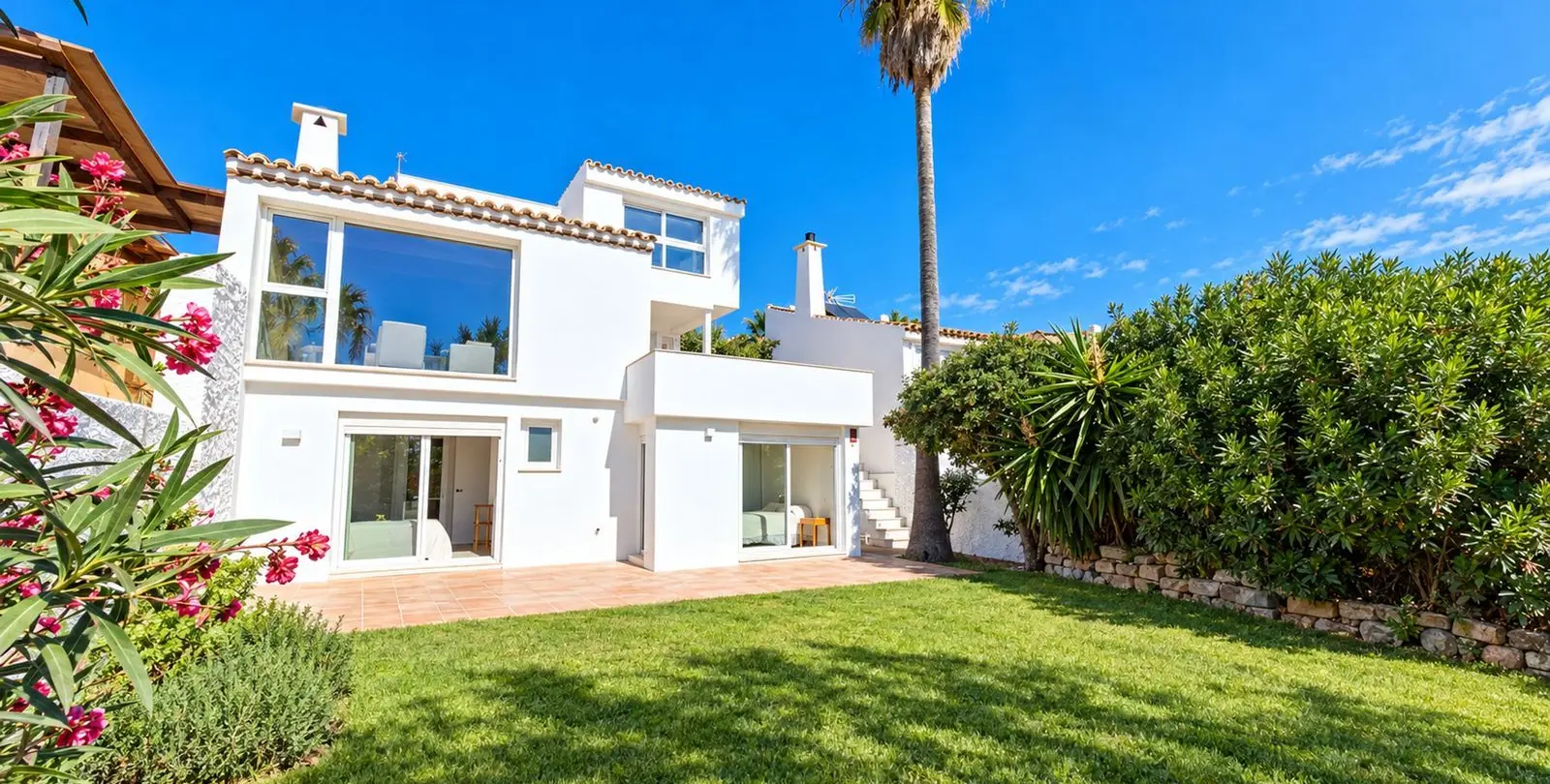 Venta de villa independiente en Estepona 1