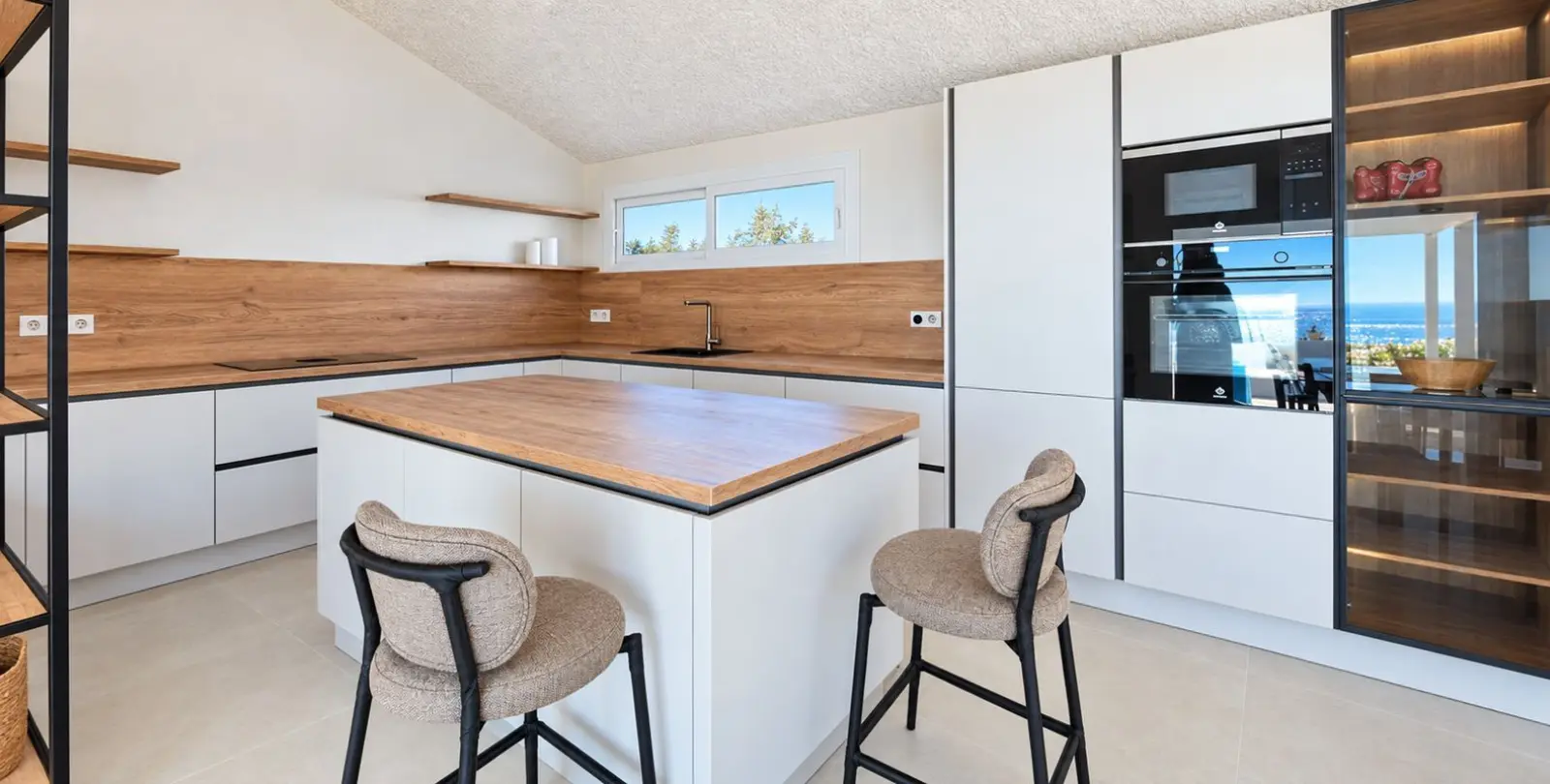 Venta de villa independiente en Estepona 13