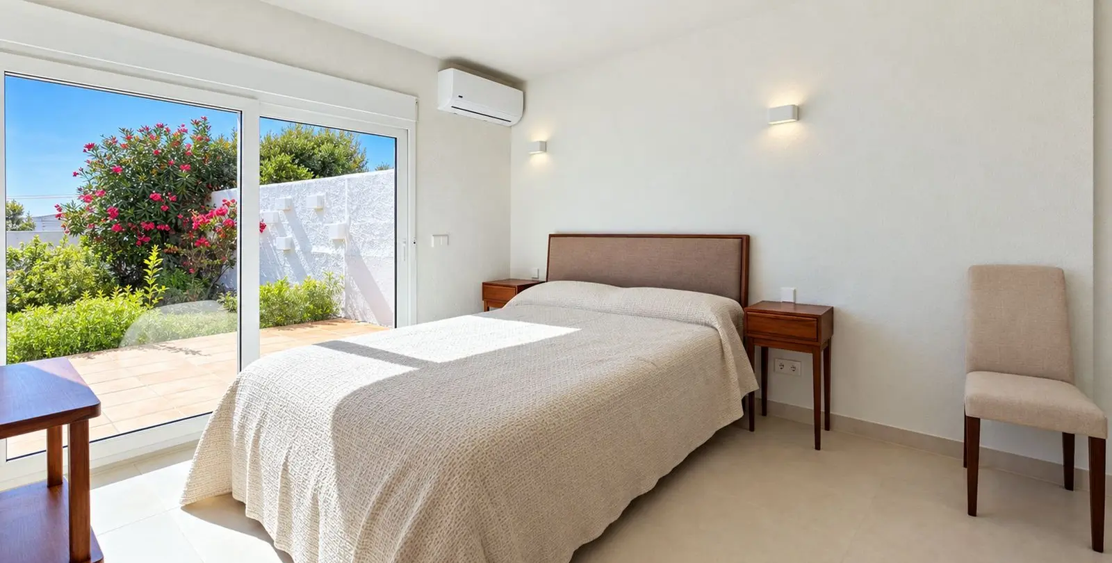 Venta de villa independiente en Estepona 28
